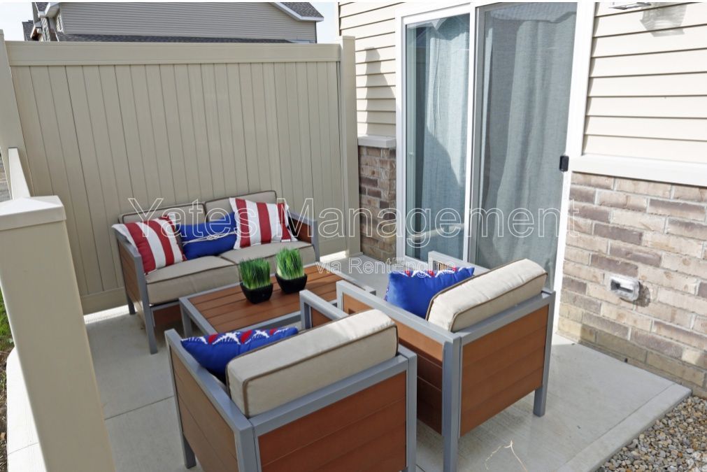 Spacious 2 Bedroom, 2.5 Bath Premium Townhome with Attached Garage property image