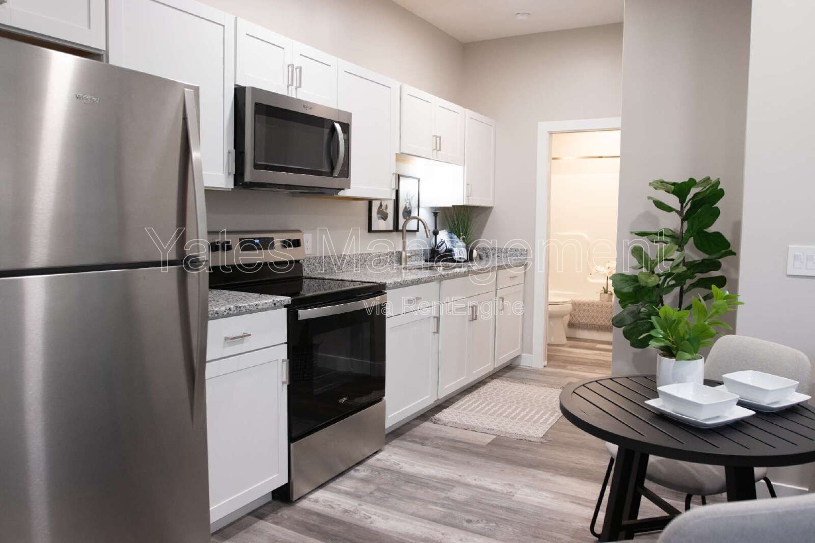 Spacious 2-Bed, 2-Bath Gem in Findlay – 1024 Sq Ft of Comfort on West McPherson Ave! property image