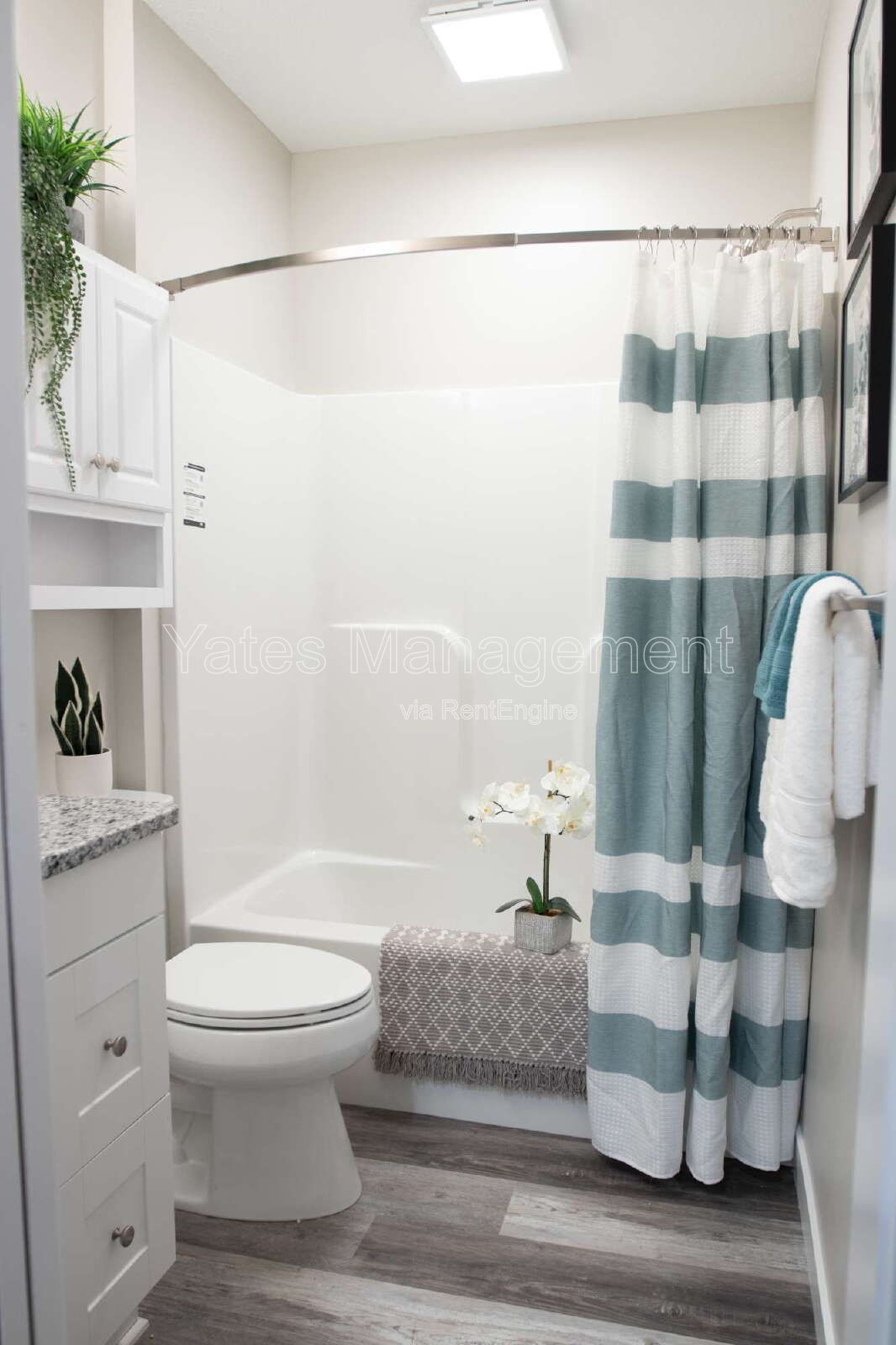Spacious 2-Bed, 2-Bath Gem in Findlay – 1024 Sq Ft of Comfort on West McPherson Ave! property image