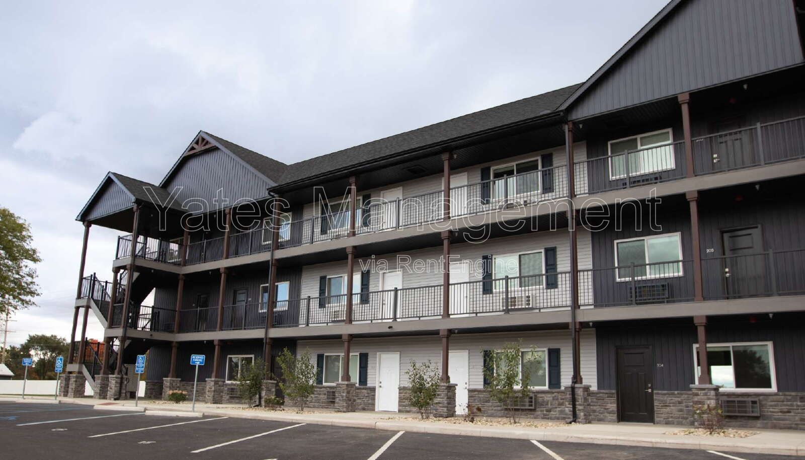 Spacious 2-Bed, 2-Bath Gem in Findlay – 1024 Sq Ft of Comfort on West McPherson Ave! property image