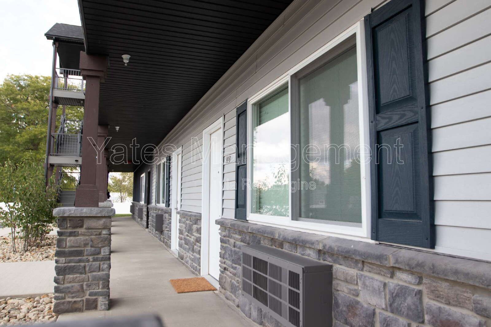 Spacious 2-Bed, 2-Bath Gem in Findlay – 1024 Sq Ft of Comfort on West McPherson Ave! property image