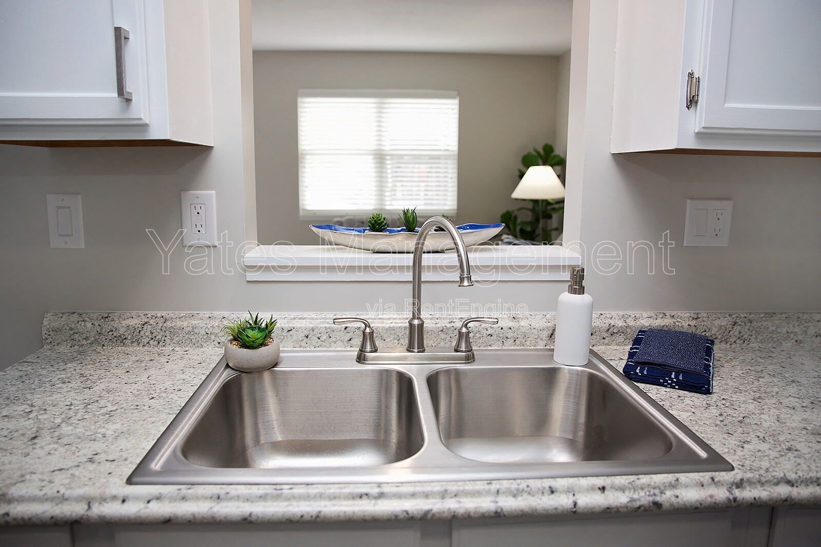 1 Bedroom Apartment with Washer & Dryer Included Near Downtown Findlay property image