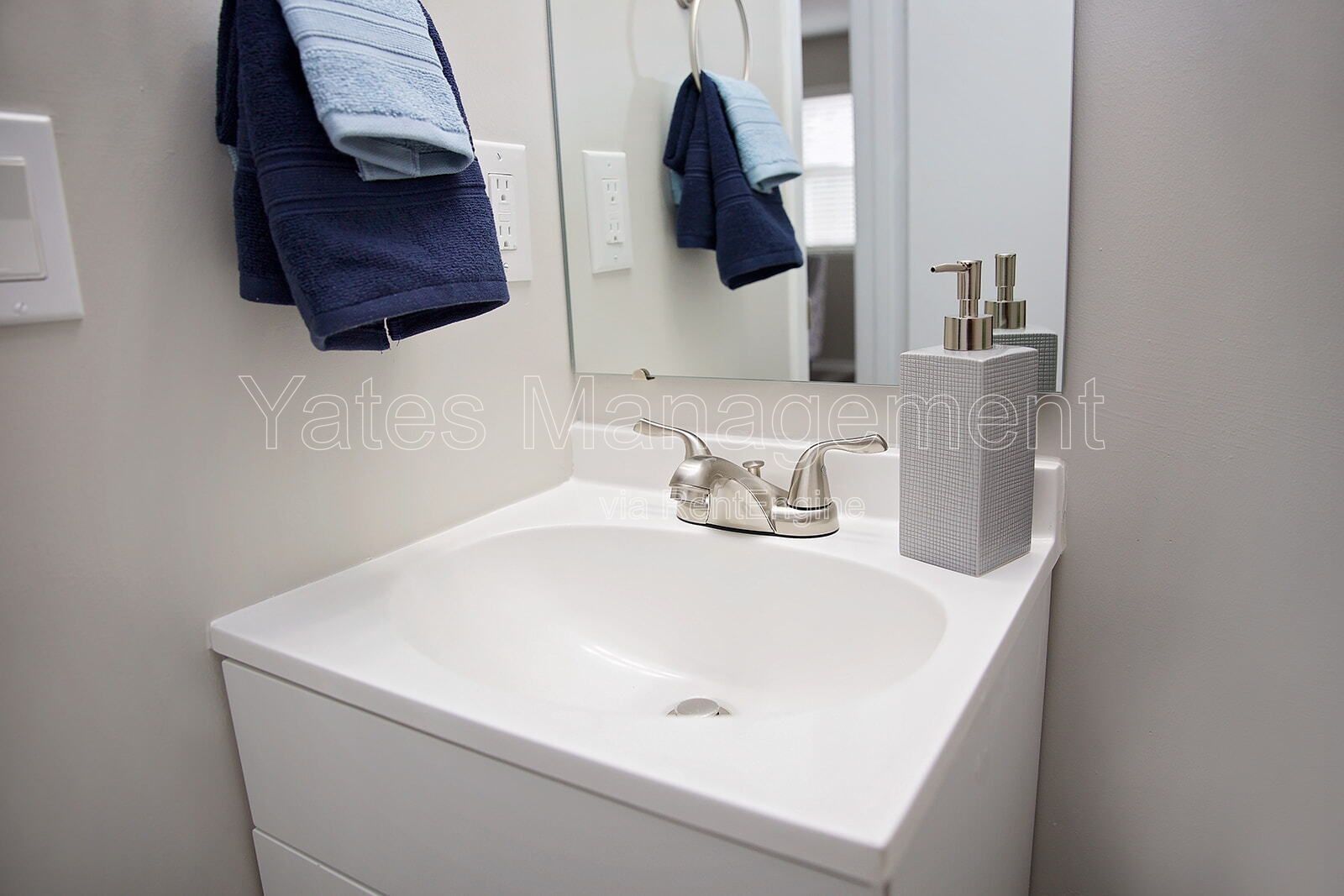 1 Bedroom Apartment with Washer & Dryer Included Near Downtown Findlay property image