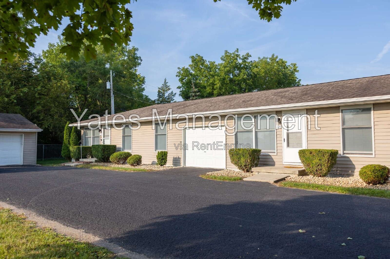 2 Bedroom, 2 Bath Apartment with One-Car Attached Garage & Private Patio property image