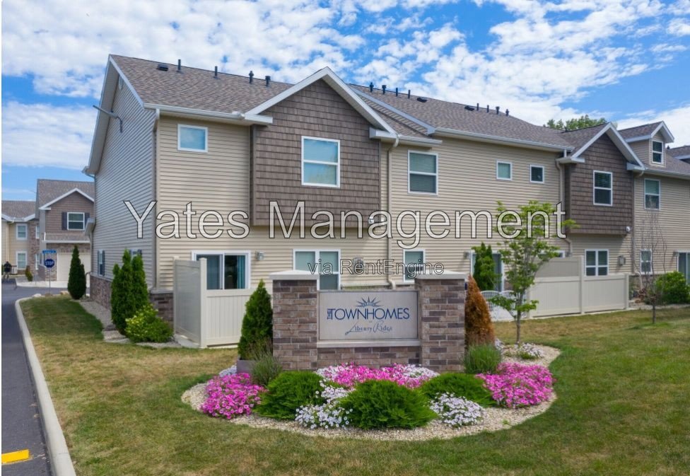 Spacious 3 Bedroom, 2.5 Bath Classic Plus Townhome with Attached Garage property image