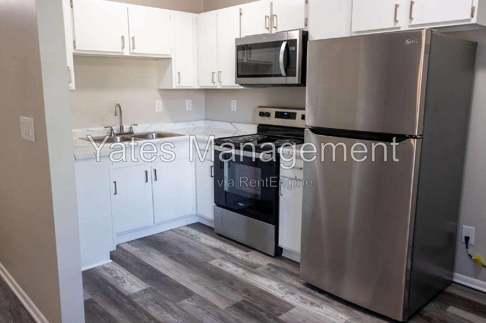 2 Bedroom Apartment with Two-Car Detached Garage & Private Patio property image