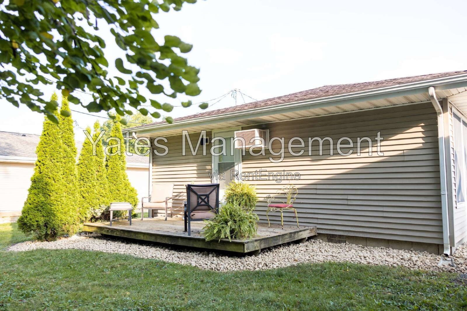 2 Bedroom Apartment with Two-Car Detached Garage & Private Patio property image