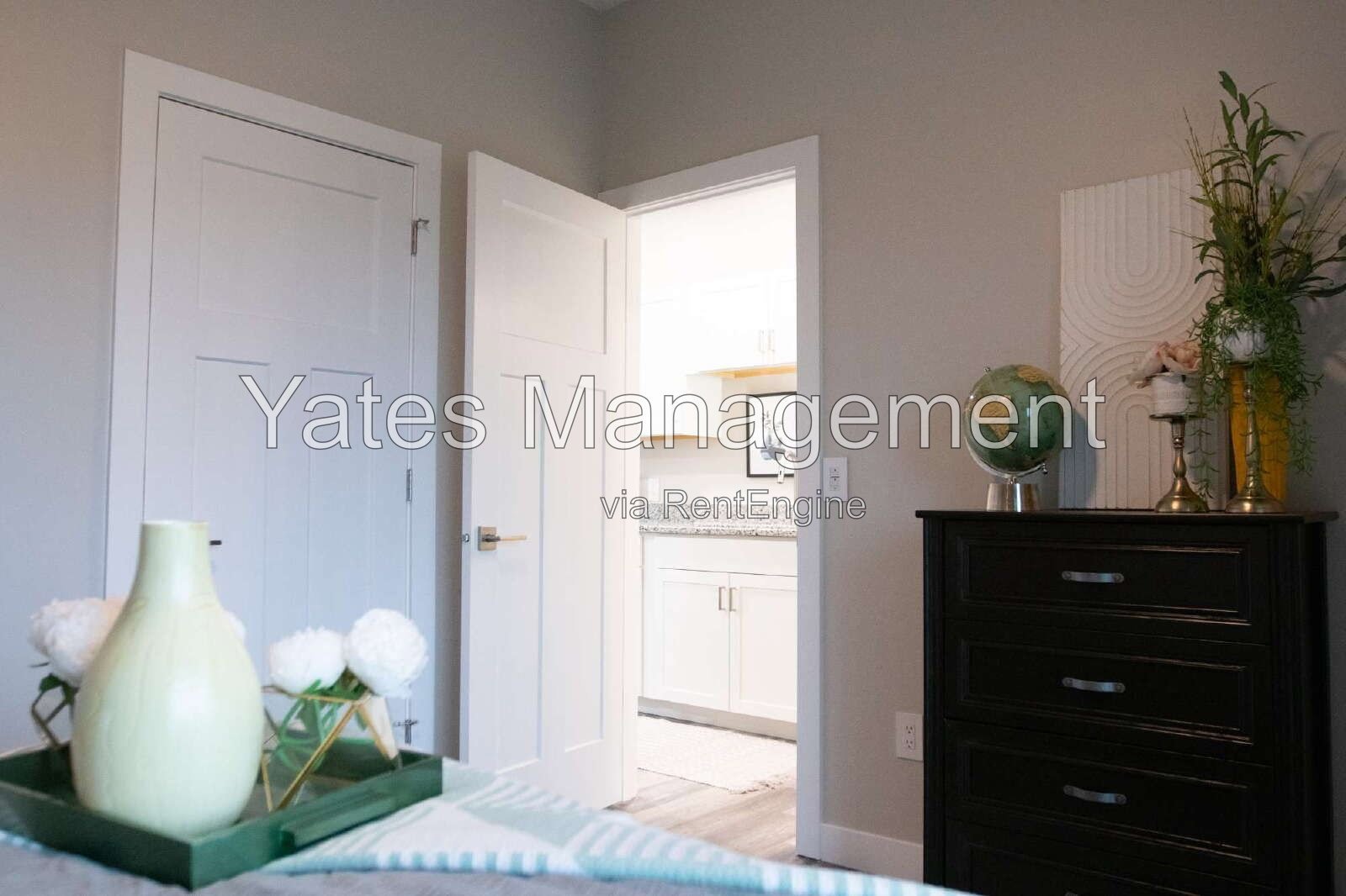 1 Bedroom, 1 Bath Apartment with Private Balcony Overlooking Lake Cascades property image